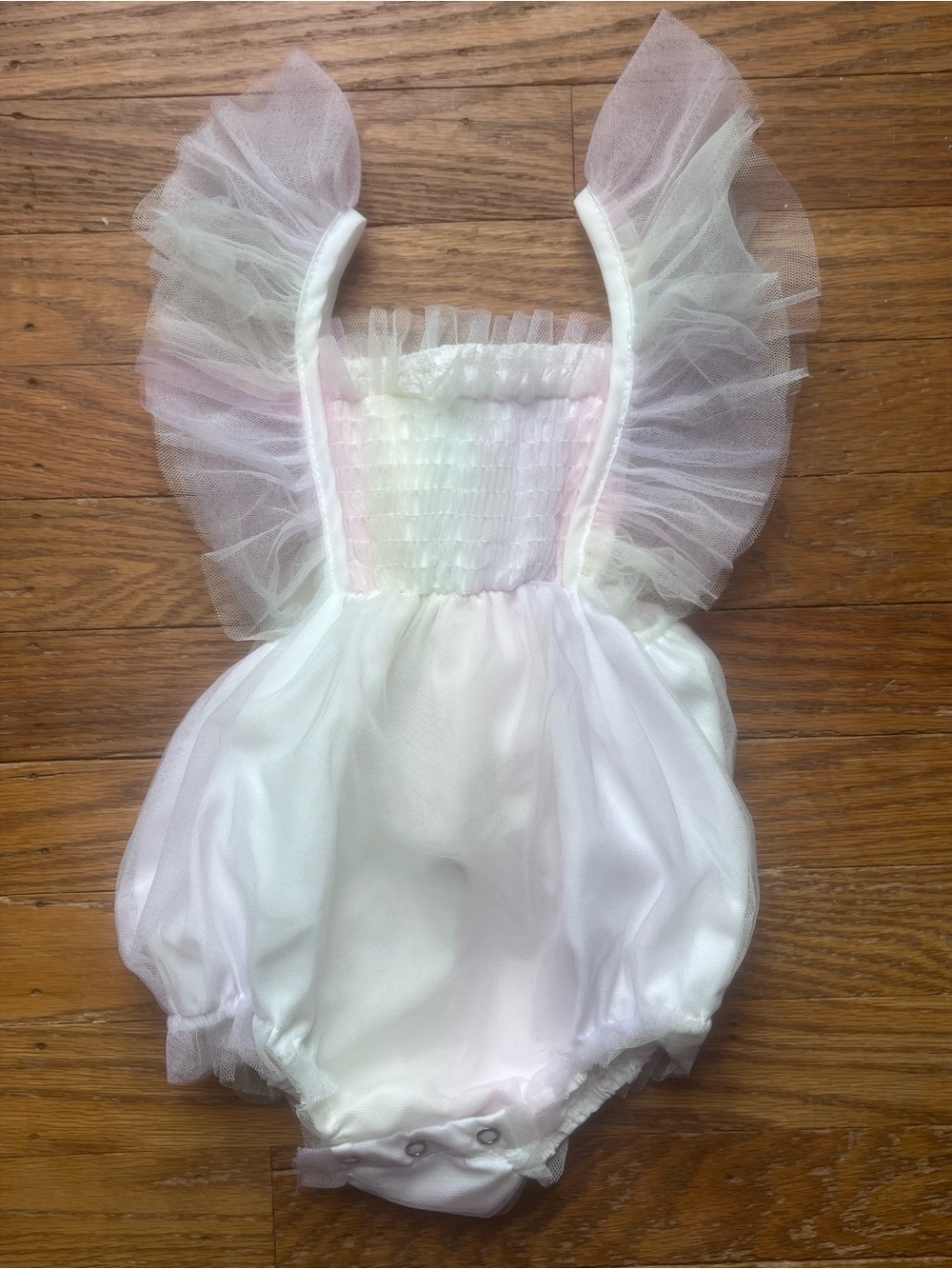 NWOT Baby Girl Tulle Romper in pastel rainbow size 3-6 month